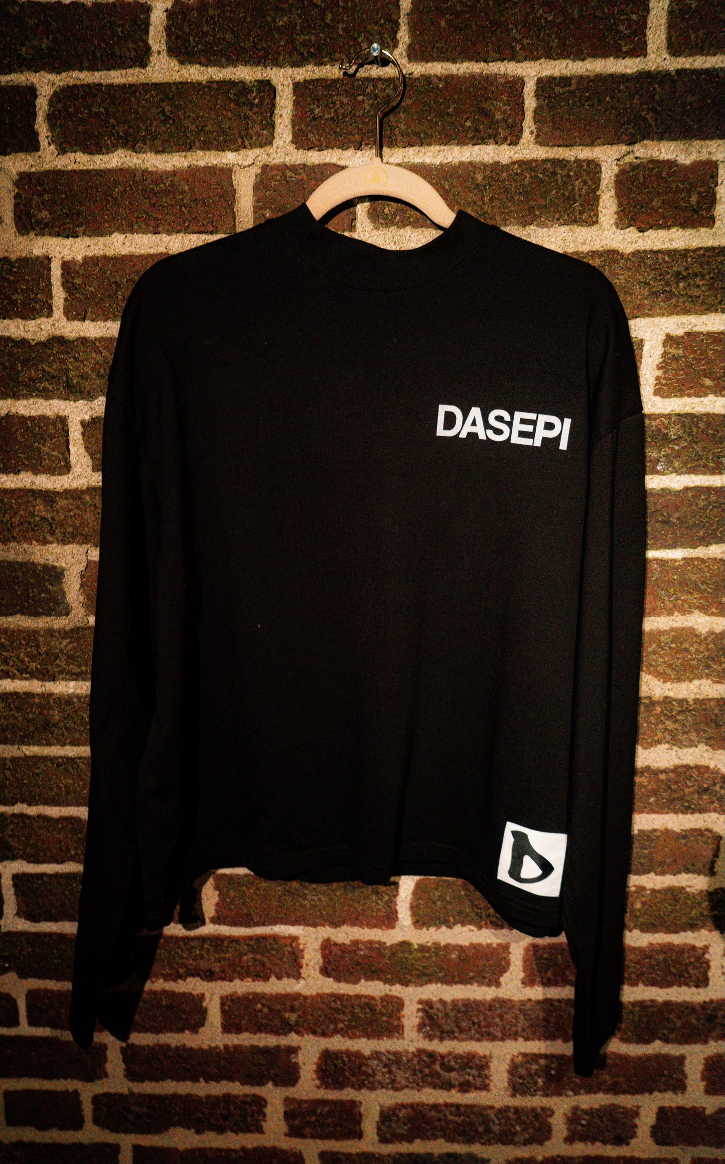 DUMBA** LONG SLEEVE