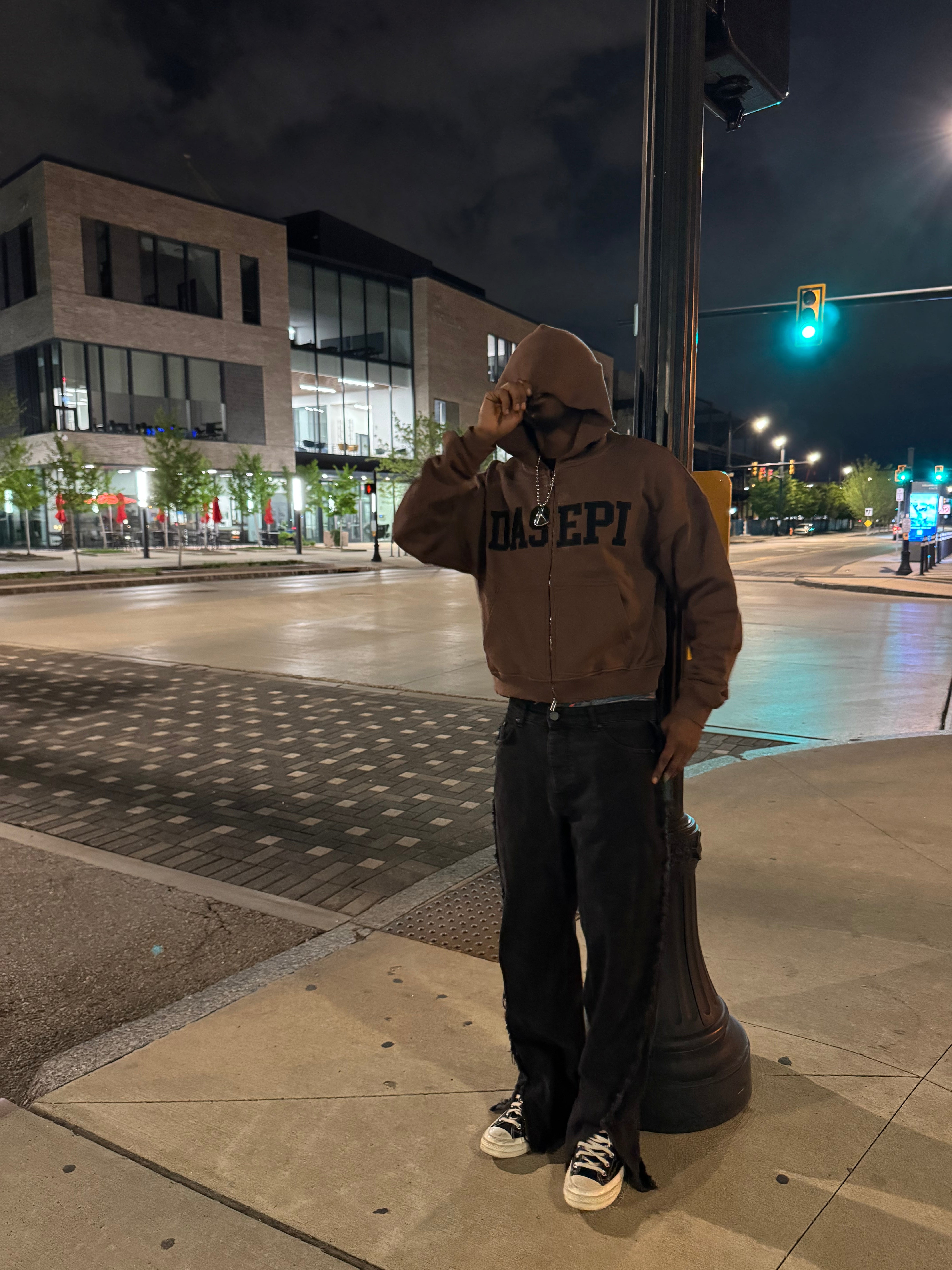 MOCHA VARSITY ZIP UP